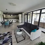 Solymos Apartmanhaz *