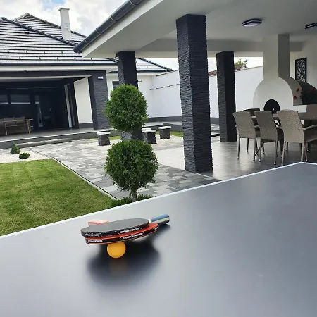 Solymos Apartmanhaz Διαμέρισμα *
