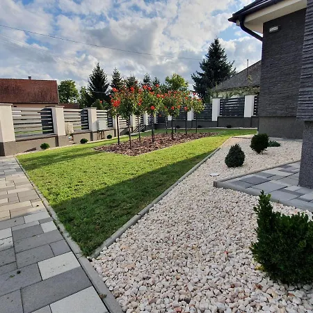 Solymos Apartmanhaz Apartment