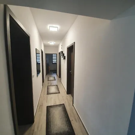 Solymos Apartmanhaz Διαμέρισμα *
