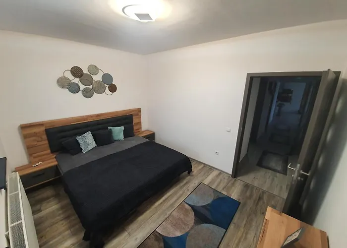 Solymos Apartmanhaz 아파트 Vamosatya